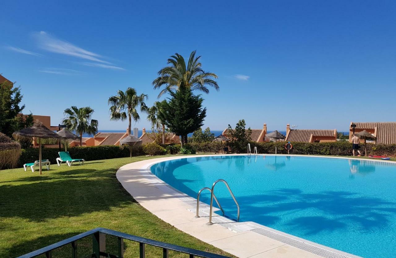 Ample Luxury Apart Fancy Marbella Golf & Padel מראה חיצוני תמונה