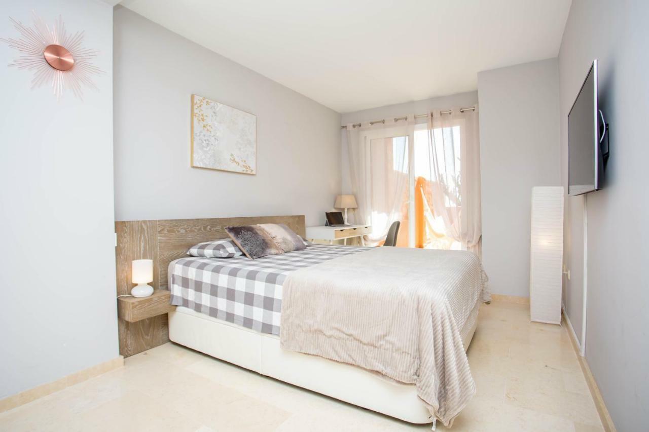 Ample Luxury Apart Fancy Marbella Golf & Padel מראה חיצוני תמונה