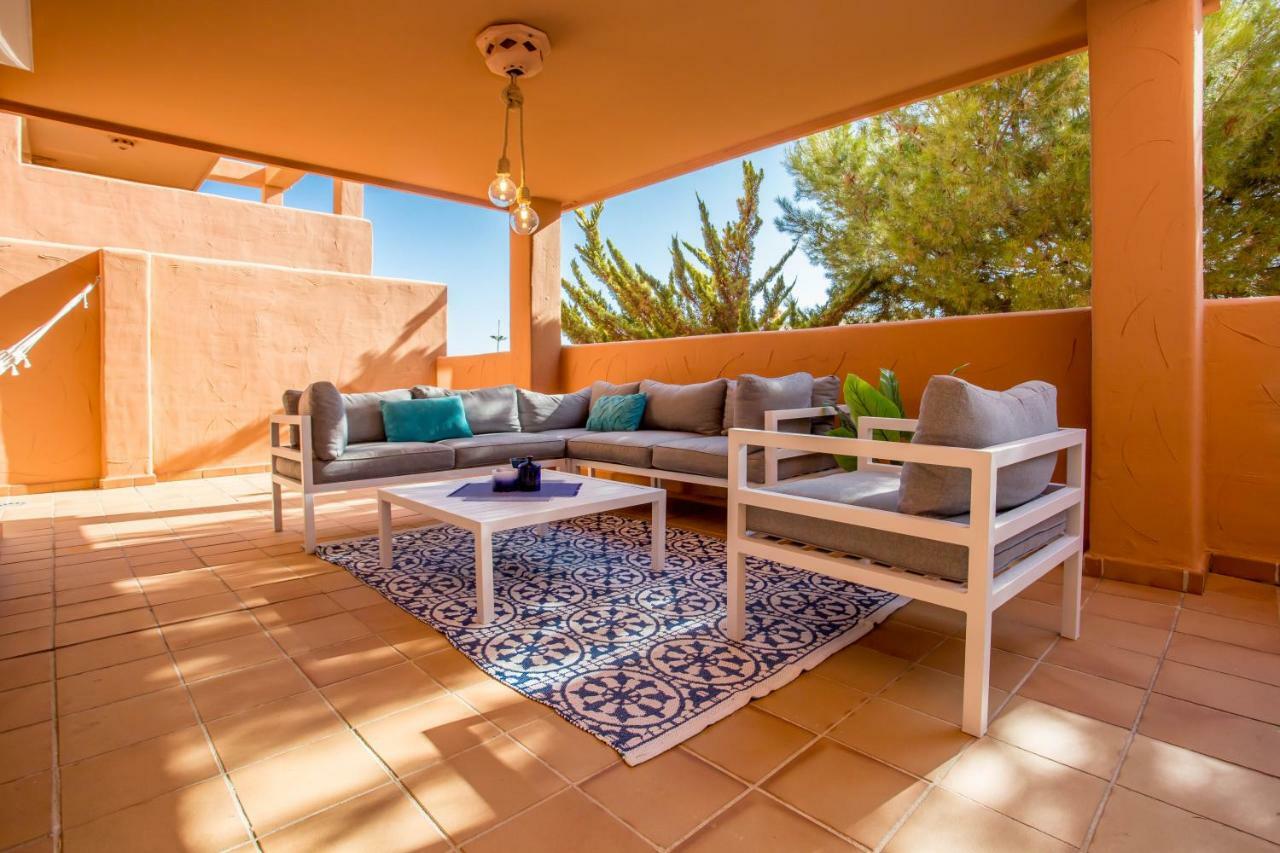 Ample Luxury Apart Fancy Marbella Golf & Padel מראה חיצוני תמונה